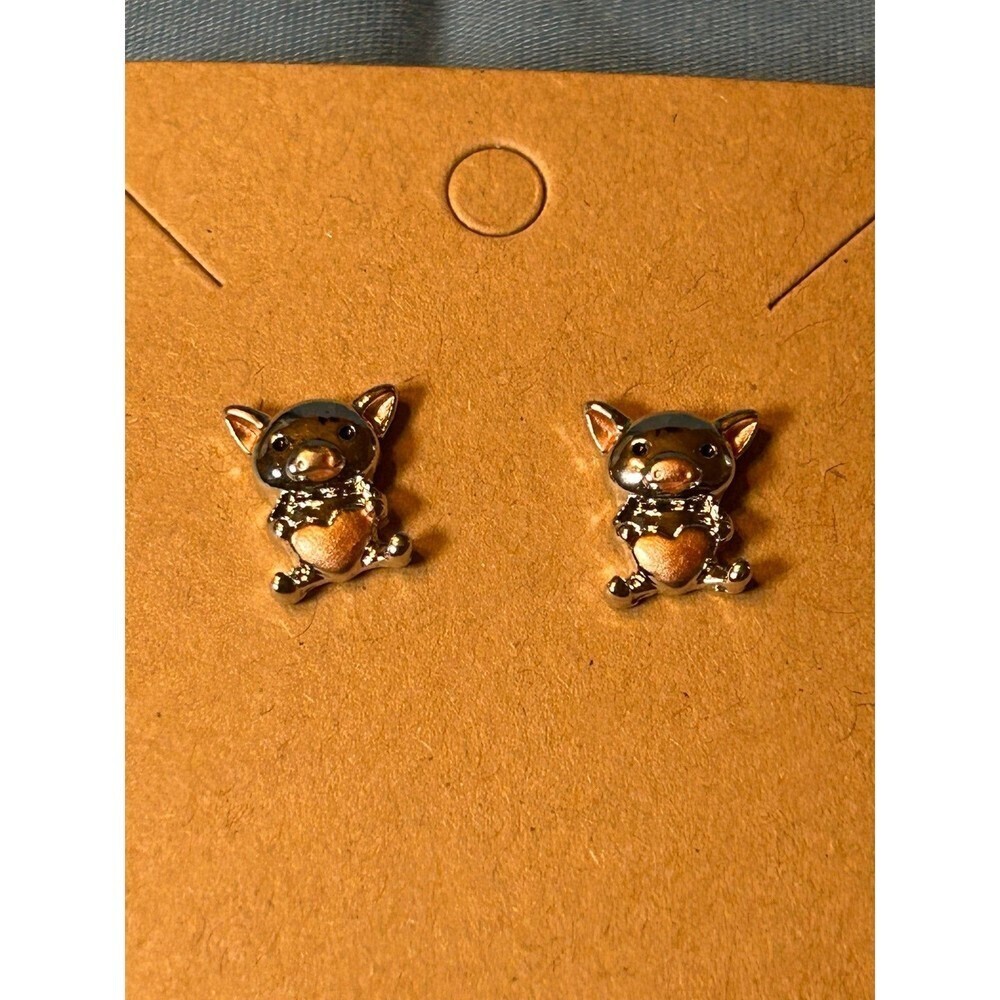 Adorable Silver Tone Piggy with Heart Earrings